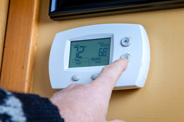 image of a malfunctioning thermostat
